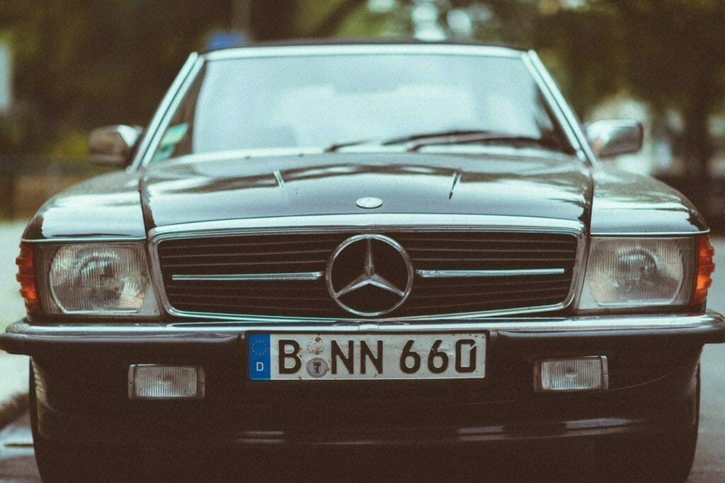 You can keep your license plate if you want to register another vehicle